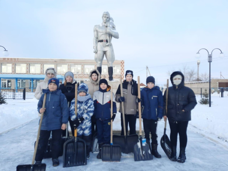 Уборка снега.